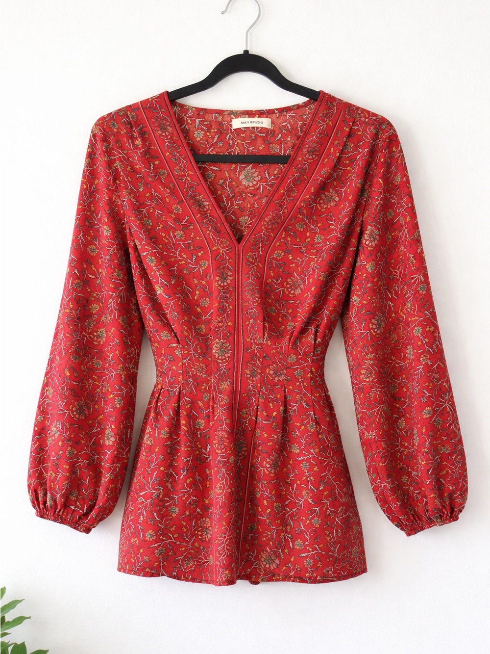 Max Studio Red Floral V-Neck Long Sleeve Blouse